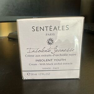 Sentéales Insolent Youth Cream